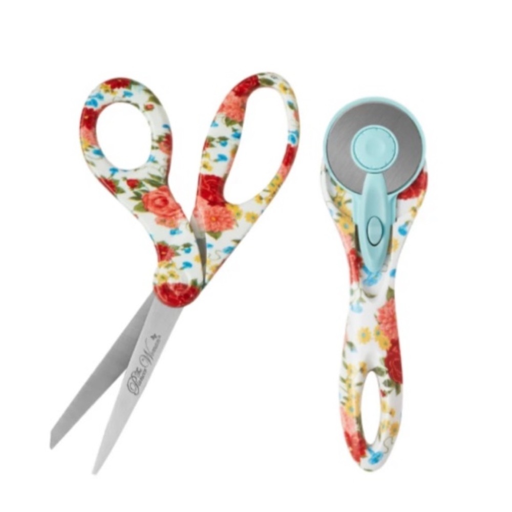 The Pioneer Woman Sweet Rose 45mm Rotary & 8" Fashion Scissors Set NEW - Picture 5 of 5